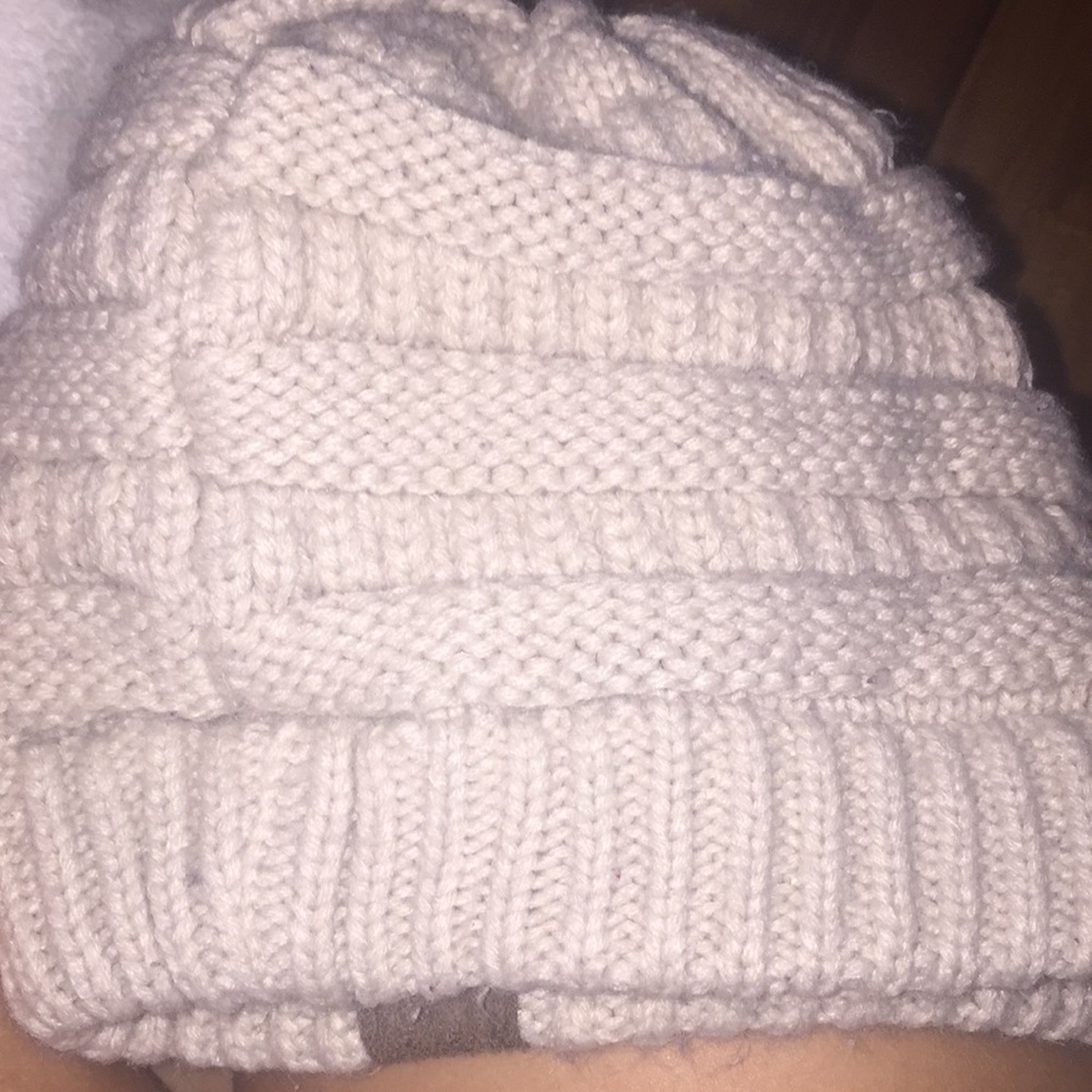 Beanie - Picture 3 of 3